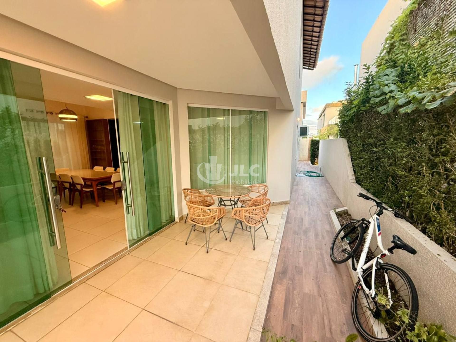 Casa Exclusiva no Condomínio Ravines – Aruana