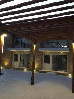 Flat Na Praia da Caueira Com 2/4 e Área Gourmet em Condomínio Costa Das Dunas Residence