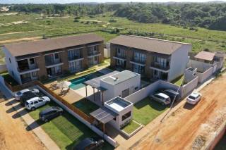 Flat Na Praia da Caueira Com 2/4 e Área Gourmet em Condomínio Costa Das Dunas Residence