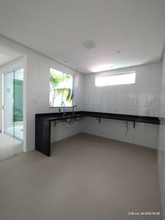 Excelente Casa 250 M² no Condomínio Rota do Sol 4 Quartos 3 Suítes 4 Vagas de Garagem no Bairro Aeroporto.