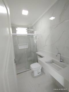 Excelente Casa 250 M² no Condomínio Rota do Sol 4 Quartos 3 Suítes 4 Vagas de Garagem no Bairro Aeroporto.