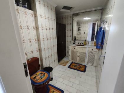 Condomínio Edifício Iate Apartamento a Venda