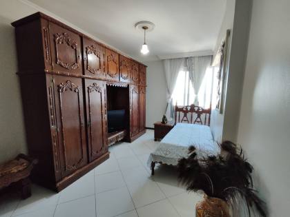 Condomínio Edifício Iate Apartamento a Venda