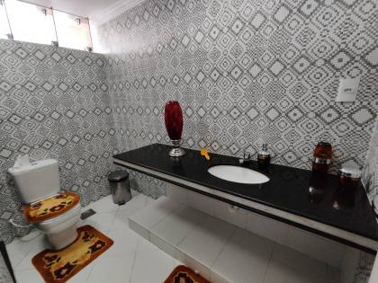 Condomínio Edifício Iate Apartamento a Venda