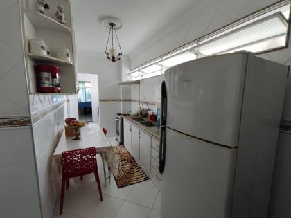 Condomínio Edifício Iate Apartamento a Venda