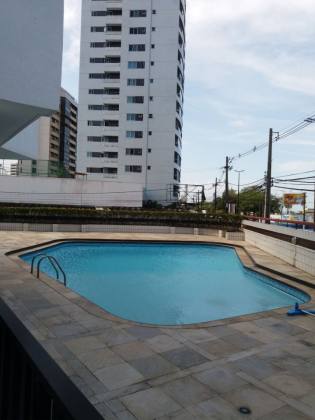 Condomínio Edifício Iate Apartamento a Venda