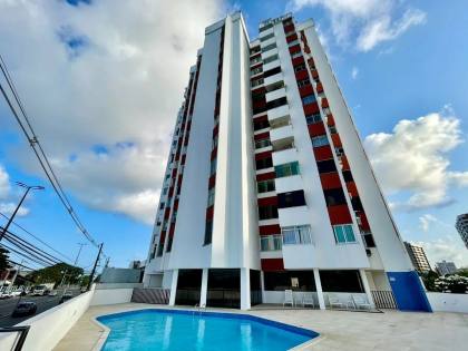 Condomínio Edifício Iate Apartamento a Venda