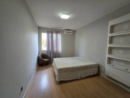 Casa No Mosqueiro a Venda com 4 quartos  Sendo 1 suíte