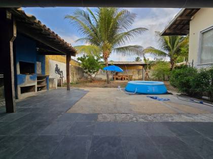 Casa No Mosqueiro a Venda com 4 quartos  Sendo 1 suíte