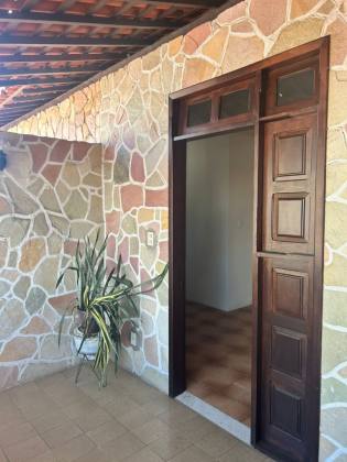 Casa  263m² a Venda com 4 Quartos 2 Suítes 2 Vagas de Garagem no Bairro Suíssa