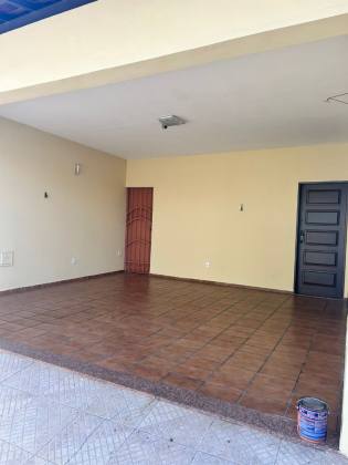 Casa  263m² a Venda com 4 Quartos 2 Suítes 2 Vagas de Garagem no Bairro Suíssa