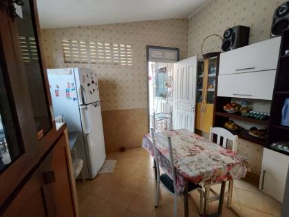 Casa À Venda No Bairro Suíssa Com 4 Quartos 2 Suítes 2 Vagas De Garagem