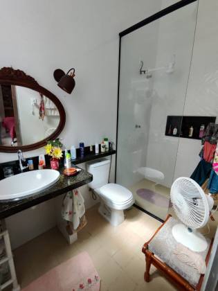 Casa À Venda No Bairro Suíssa Com 4 Quartos 2 Suítes 2 Vagas De Garagem