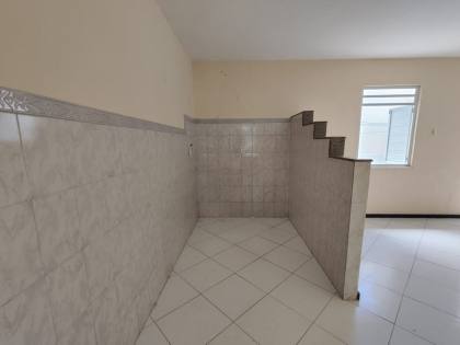 Casa 280M² À Venda No Bairro Grageru Com 3 Quartos 1 Suíte