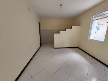 Casa 280M² À Venda No Bairro Grageru Com 3 Quartos 1 Suíte