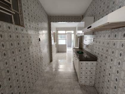 Casa 280M² À Venda No Bairro Grageru Com 3 Quartos 1 Suíte