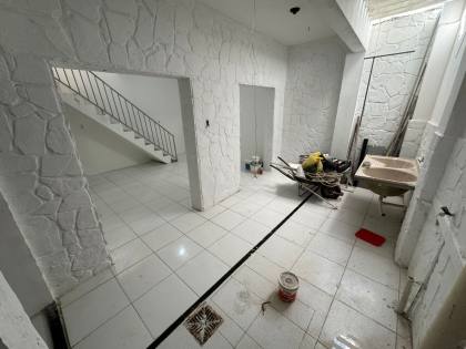 Oportunidade Única - Imóvel Comercial/Residencial de Luxo!