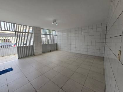Casa 300m² a Venda com 3/4, 2 suítes, 2 Vagas de Garagem no Bairro Suíssa