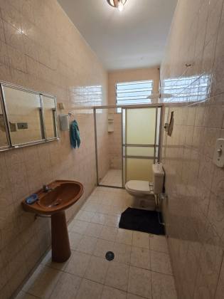 Casa 300m² a Venda com 3/4, 2 suítes, 2 Vagas de Garagem no Bairro Suíssa