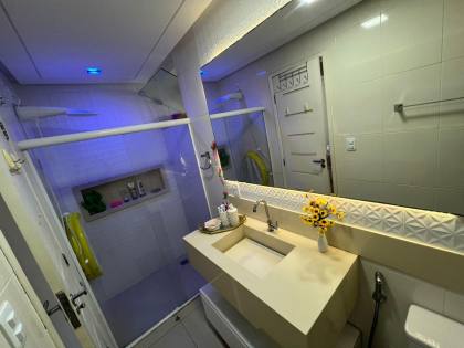 Viva no Suíssa Apartamento Reformado 03 Quartos, Espaçoso No Condomínio Bahia Sol