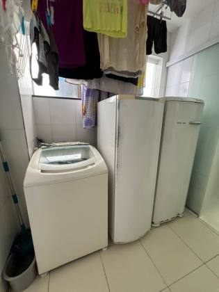 Viva no Suíssa Apartamento Reformado 03 Quartos, Espaçoso No Condomínio Bahia Sol