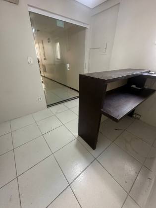 Alugo 1 Sala Comercial 6º Andar no Edifício Oviêdo Teixeira - Bairro Centro