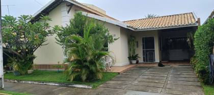 Casa À Venda Com 3 Quartos Sendo 1 Suíte No Condomínio Via Mares