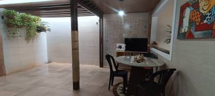 Casa À Venda Com 3 Quartos Sendo 1 Suíte No Condomínio Via Mares