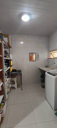 Casa À Venda Com 3 Quartos Sendo 1 Suíte No Condomínio Via Mares