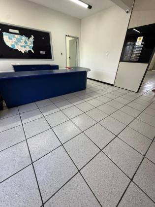 Alugo Prédio Comercial 456m² Com 10 Salas e 5 Banheiros No Bairro Salgado Filho