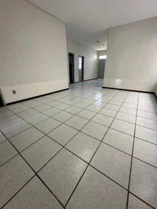 Alugo Prédio Comercial 456m² Com 10 Salas e 5 Banheiros No Bairro Salgado Filho