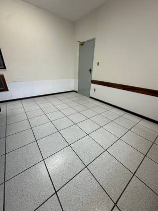 Alugo Prédio Comercial 456m² Com 10 Salas e 5 Banheiros No Bairro Salgado Filho