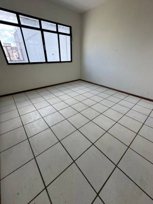 Alugo Prédio Comercial 456m² Com 10 Salas e 5 Banheiros No Bairro Salgado Filho