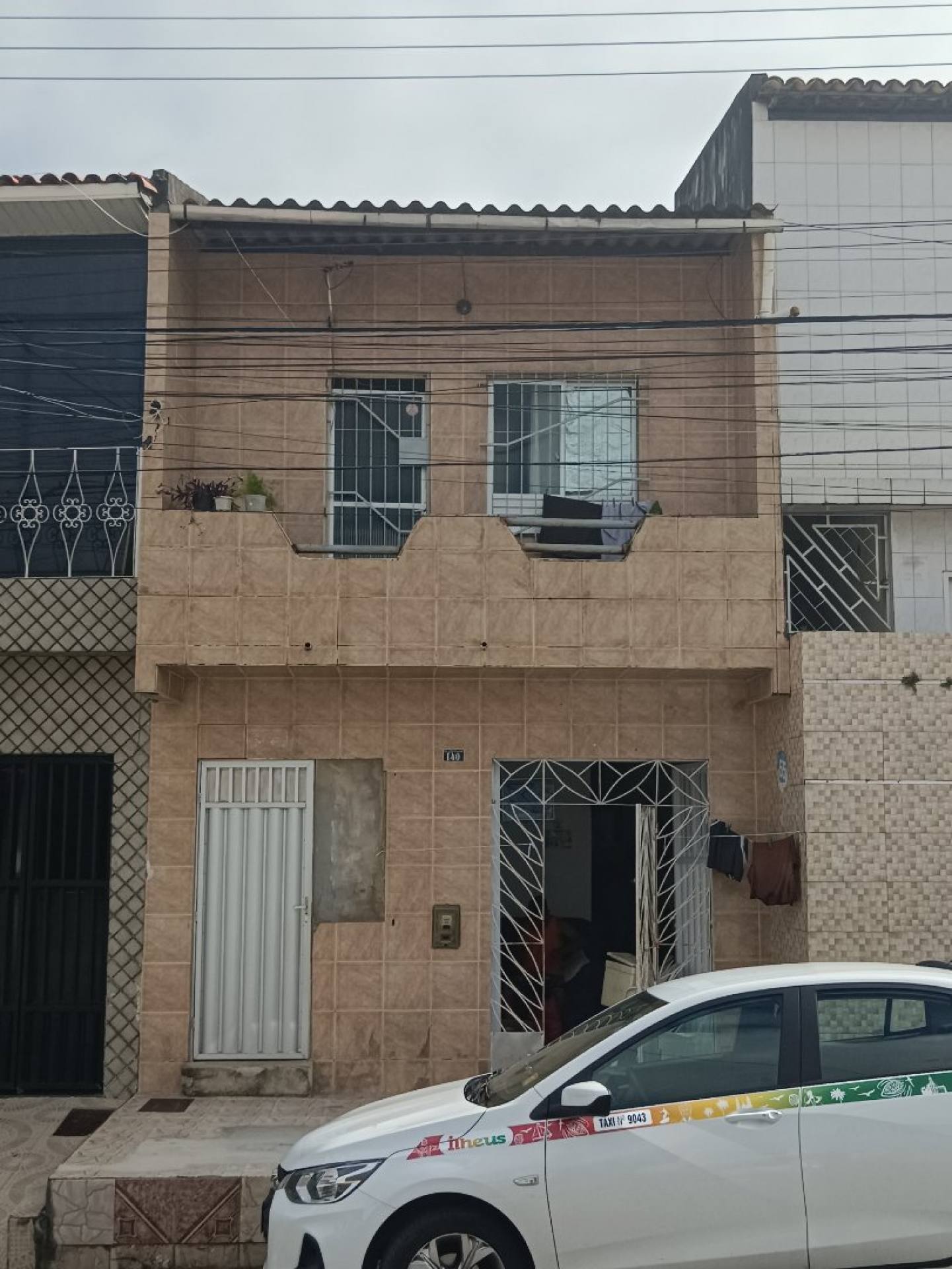 Casa Solta em 2 Pavimentos no Bairro Novo Paraíso