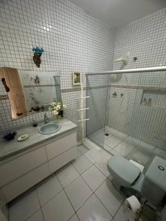 Casa Solta 300 Metros 4 Quartos Com Suíte no Bairro Suíssa