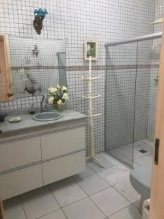 Casa Solta 300 Metros 4 Quartos Com Suíte no Bairro Suíssa