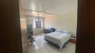 Casa Solta no Bairro Atalaia Com 4 Suítes Frente Leste Perto da Melício Machado