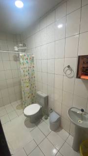 Casa Solta no Bairro Atalaia Com 4 Suítes Frente Leste Perto da Melício Machado