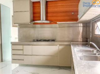 Apartamento Para Vender com 4 quartos 3 suítes no bairro Meireles em Fortaleza