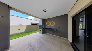 CASA DUPLE, FRENTE MAR NO CUMBUCO, 4 Suítes, 6 vagas - 263m2