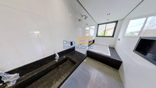 CASA DUPLE, FRENTE MAR NO CUMBUCO, 4 Suítes, 6 vagas - 263m2