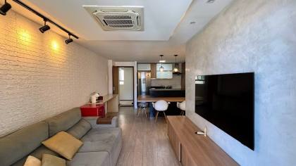 Poucos Passos da Beira Mar