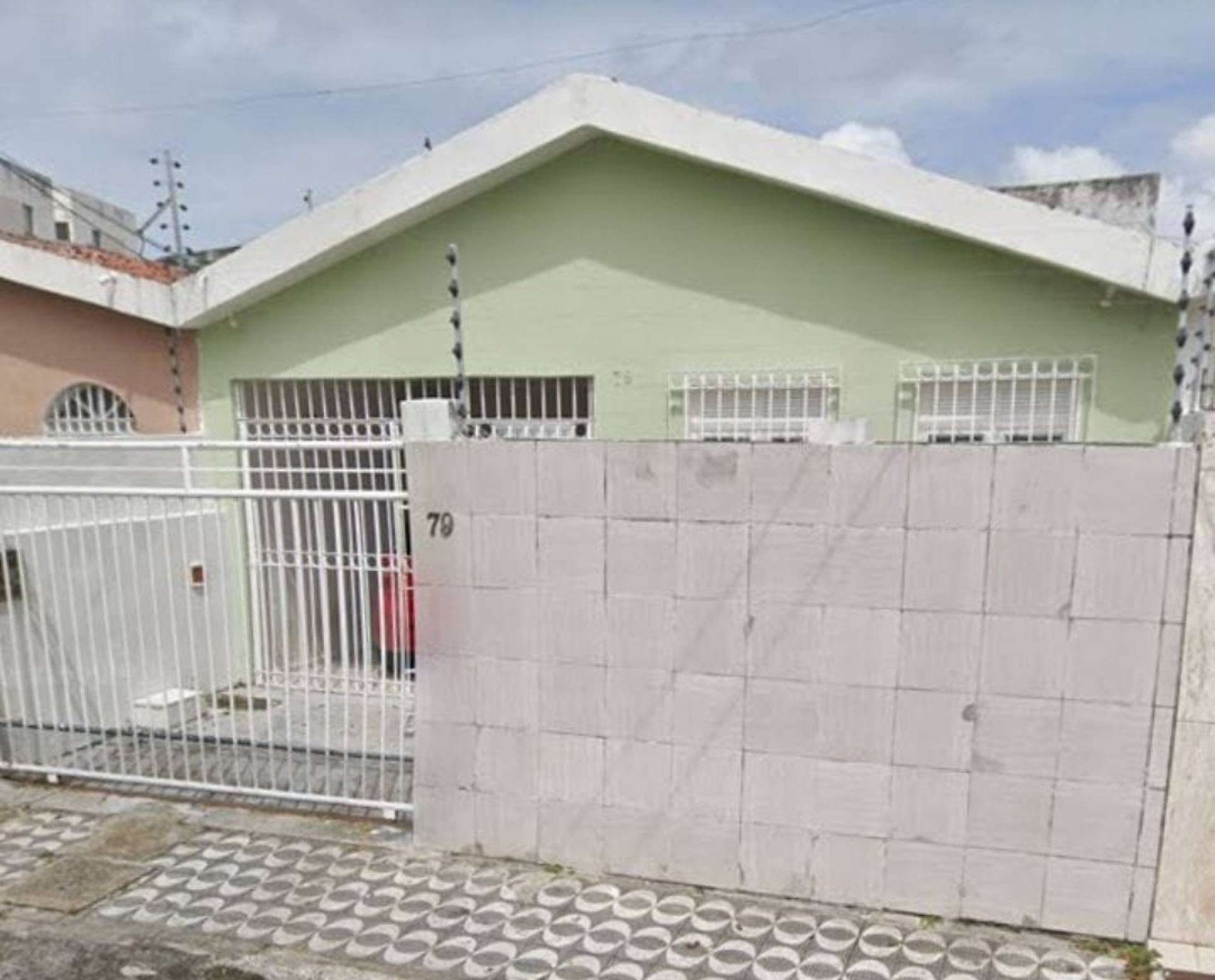 OTIMA CASA 3/4 e DEPENDÊNCIA NO BAIRRO LUZIA