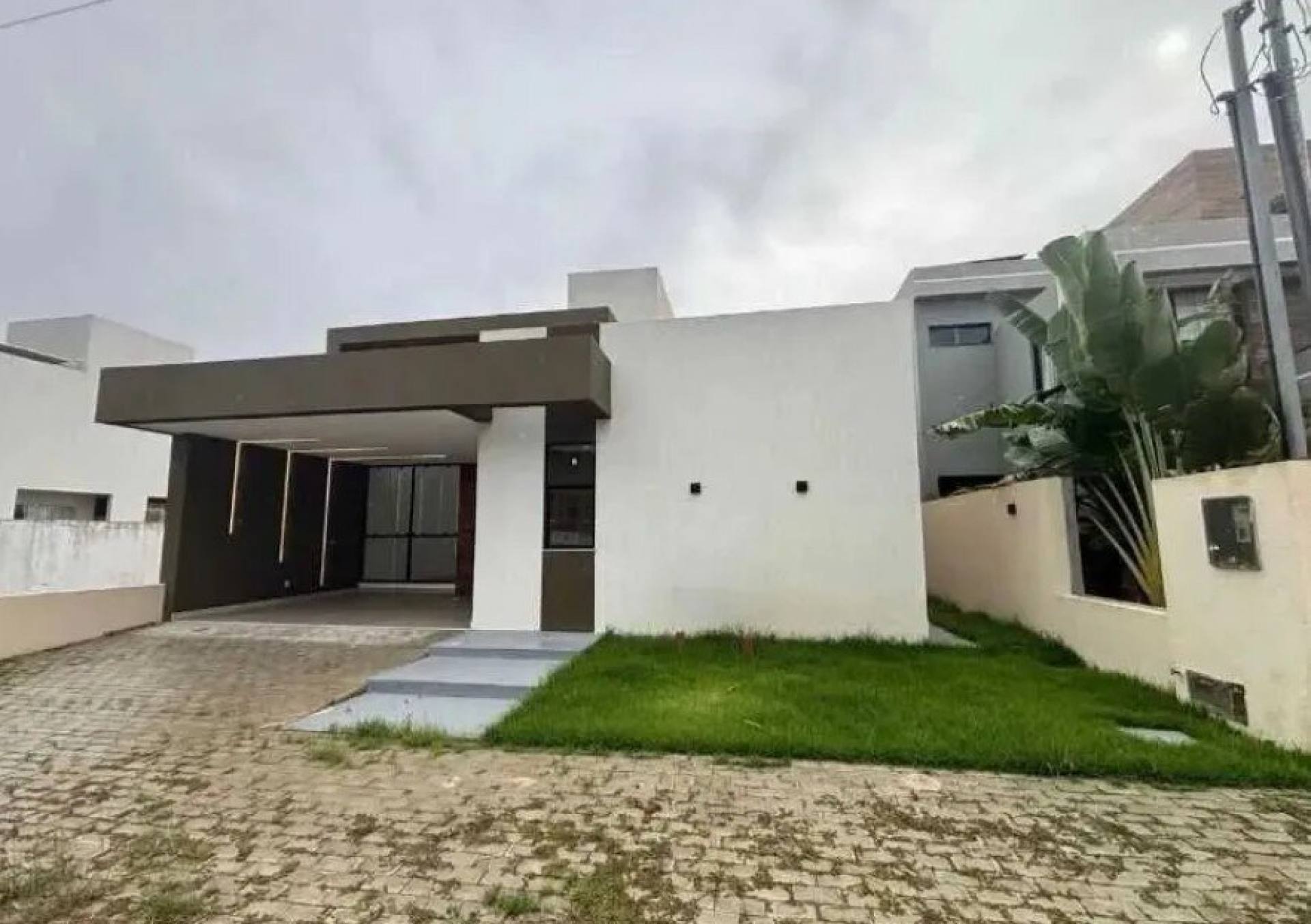 Casa à Venda no Condomínio Maluí Residence