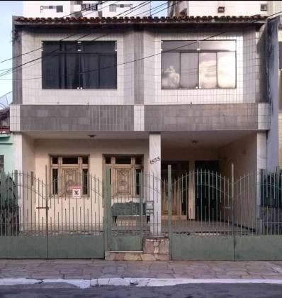 Imóvel Exclusivo no Bairro São José – Ideal para Residência, Clínica ou Empresa!