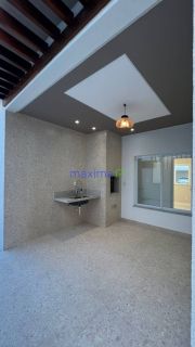 CASA NO CONDOMINIO SOL E PRAIA