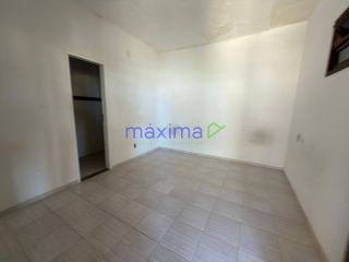 Casa à Venda c/ 8 suítes Frente Mar - Atalaia Nova