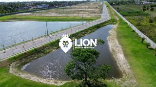 Lote / Terreno de Condomínio Para Vender em Barra Nova