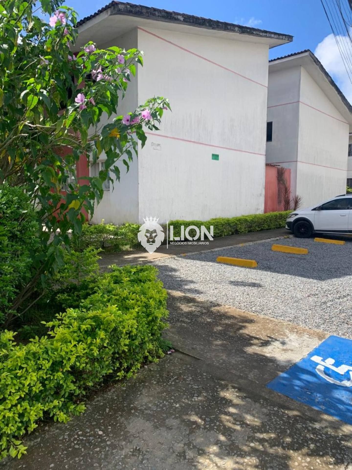 Apartamento Para Vender com 02 quartos no bairro Benedito Bentes