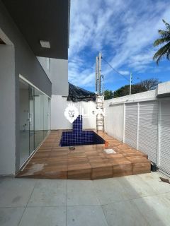 Casa Duplex à Venda no Residencial Ana Cláudia Costa | 3 Suítes | Alto Padrão | Piscina | R$ 650.000,00